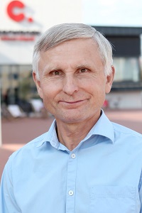 Zbigniew Hornik - zdjęcie portretowe
          