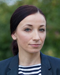 Karolina Wasilewska - Waligórska - zdjęcie portretowe
          